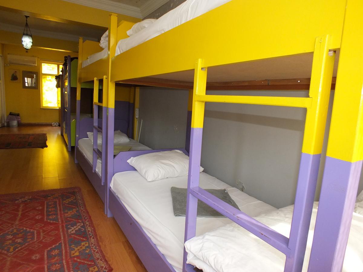 Istiklal Hostel New Истанбул Екстериор снимка